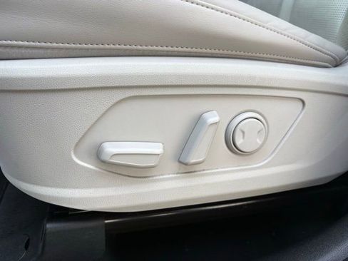 Used 2025 Kia Sorento S w/ Panoramic Sunroof Package image 26