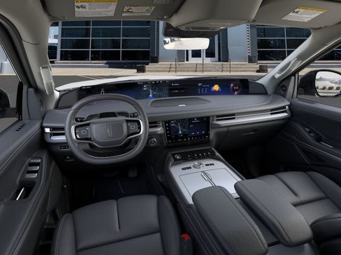 New 2026 Lincoln Navigator Premiere AWD/4WD image 9