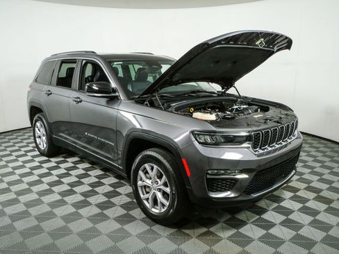 Used 2022 Jeep Grand Cherokee Limited RWD image 36