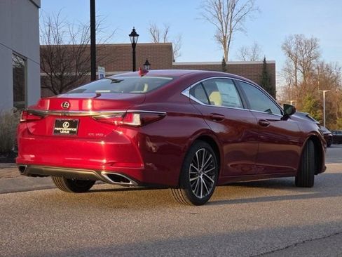New 2025 Lexus ES 350 w/ Premium Package image 25