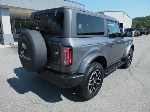 Used 2023 Ford Bronco Outer Banks AWD/4WD image 3