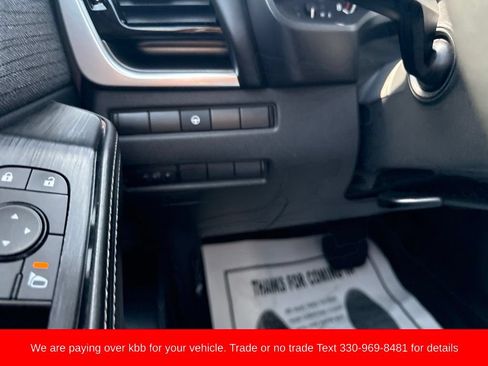 Used 2022 Nissan Rogue SV AWD/4WD image 19
