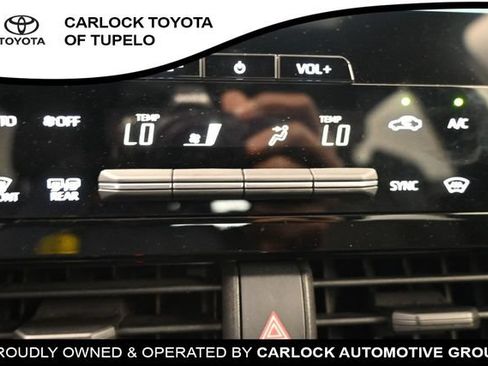 Used 2025 Toyota bZ4X FWD image 13