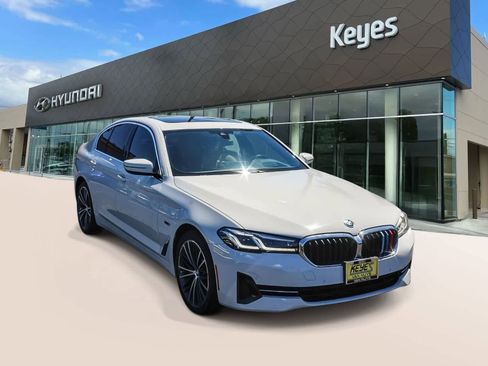 Used 2023 BMW 530e RWD image 3