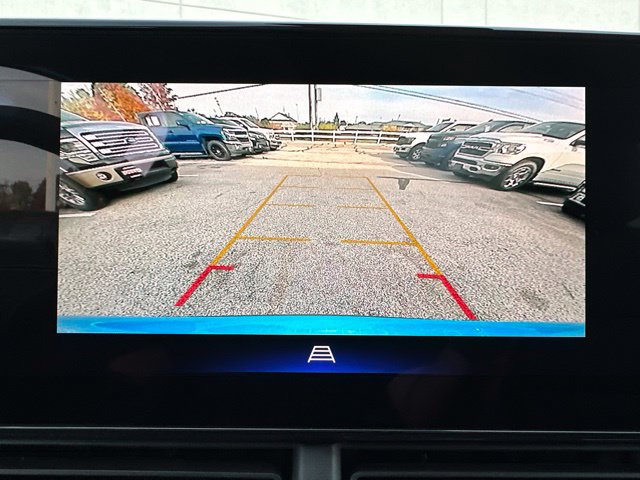 Used 2025 Chevrolet Trax ACTIV w/ Sunroof Package FWD image 17