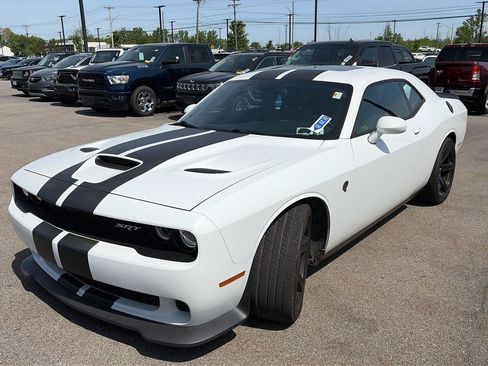 Used 2017 Dodge Challenger SRT Hellcat RWD image 65