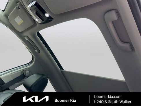 Certified 2022 Kia Sorento SX AWD/4WD image 18