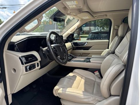 Used 2018 Lincoln Navigator L Reserve w/ Technology Package AWD/4WD image 9