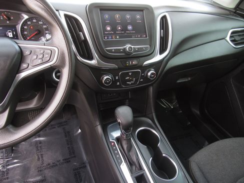 Used 2023 Chevrolet Equinox LT image 17
