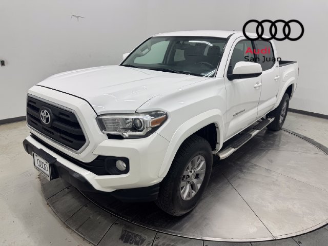 Used 2017 Toyota Tacoma SR5 w/ Tow Package RWD image 3