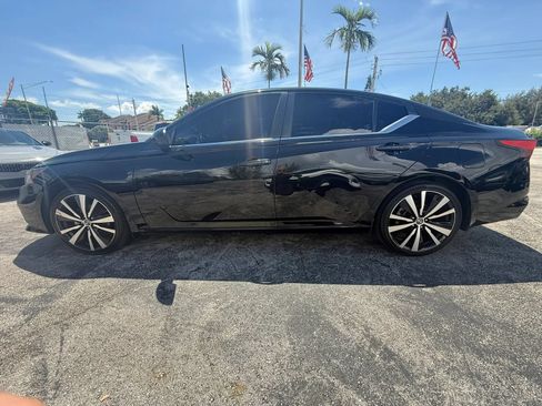 Used 2022 Nissan Altima 2.5 SR FWD image 8