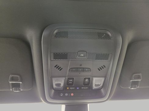 Certified 2022 Cadillac XT6 Sport w/ Technology Package image 18