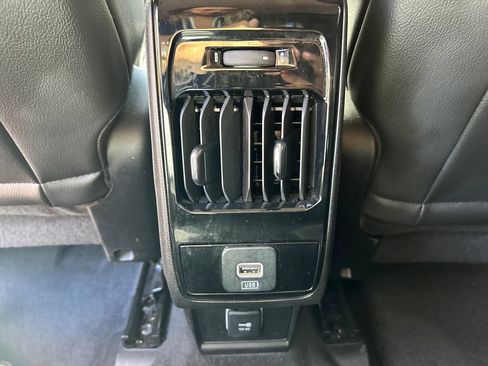 Used 2022 Jeep Compass Limited AWD/4WD image 15