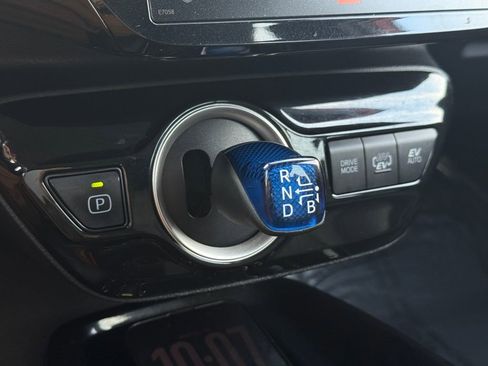 Used 2020 Toyota Prius Prime Limited image 30