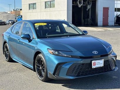 Used 2025 Toyota Camry SE