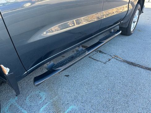 Used 2019 Chevrolet Silverado 1500 Custom w/ Custom Convenience Package image 11