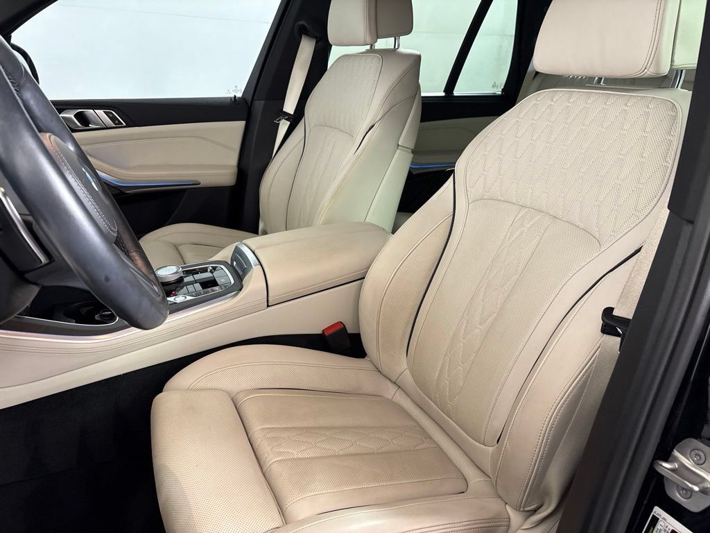 Certified 2024 BMW X5 xDrive50e w/ Executive Package AWD/4WD image 26