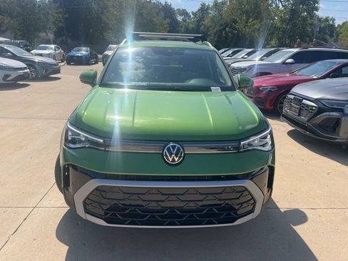 New 2025 Volkswagen Taos SEL image 2