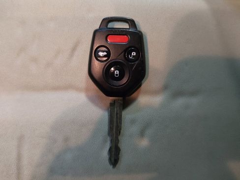 Used 2018 Subaru Impreza 2.0i AWD/4WD image 32
