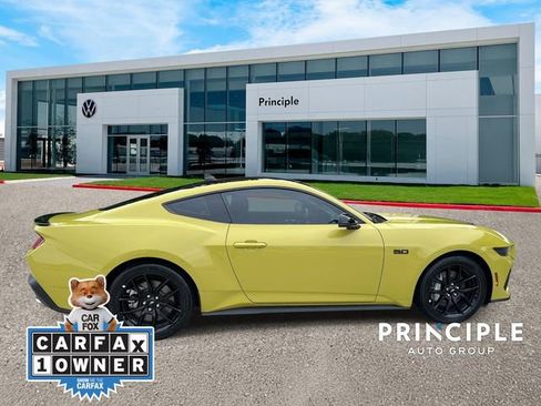 Used 2025 Ford Mustang GT Premium RWD image 5