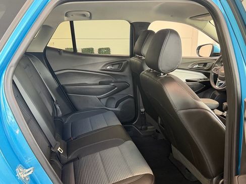 Used 2025 Chevrolet Trax LT w/ Driver Confidence Package FWD image 15