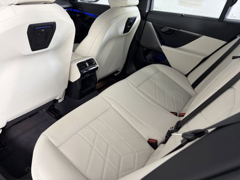 Certified 2025 BMW 540i xDrive AWD/4WD image 16