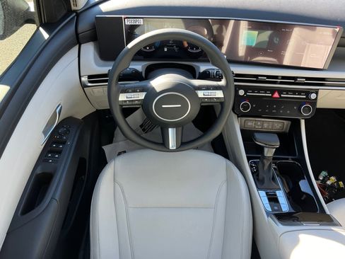 New 2025 Hyundai Tucson SEL image 14