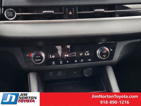 Used 2024 Mitsubishi Outlander SE image 22