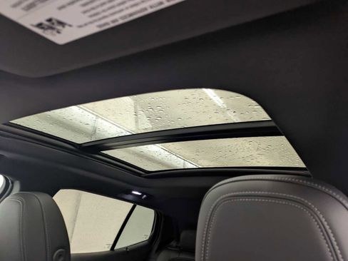 New 2026 Chevrolet Equinox EV LT image 19