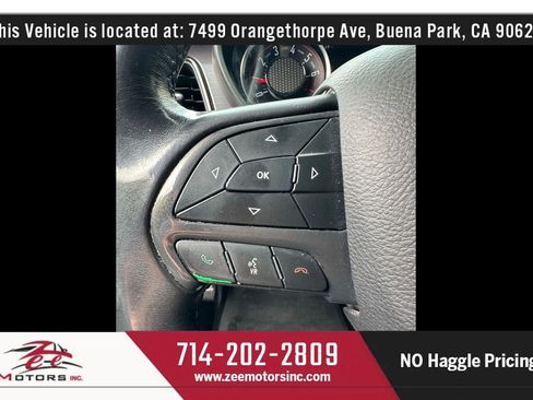 Used 2018 Dodge Challenger SXT image 28