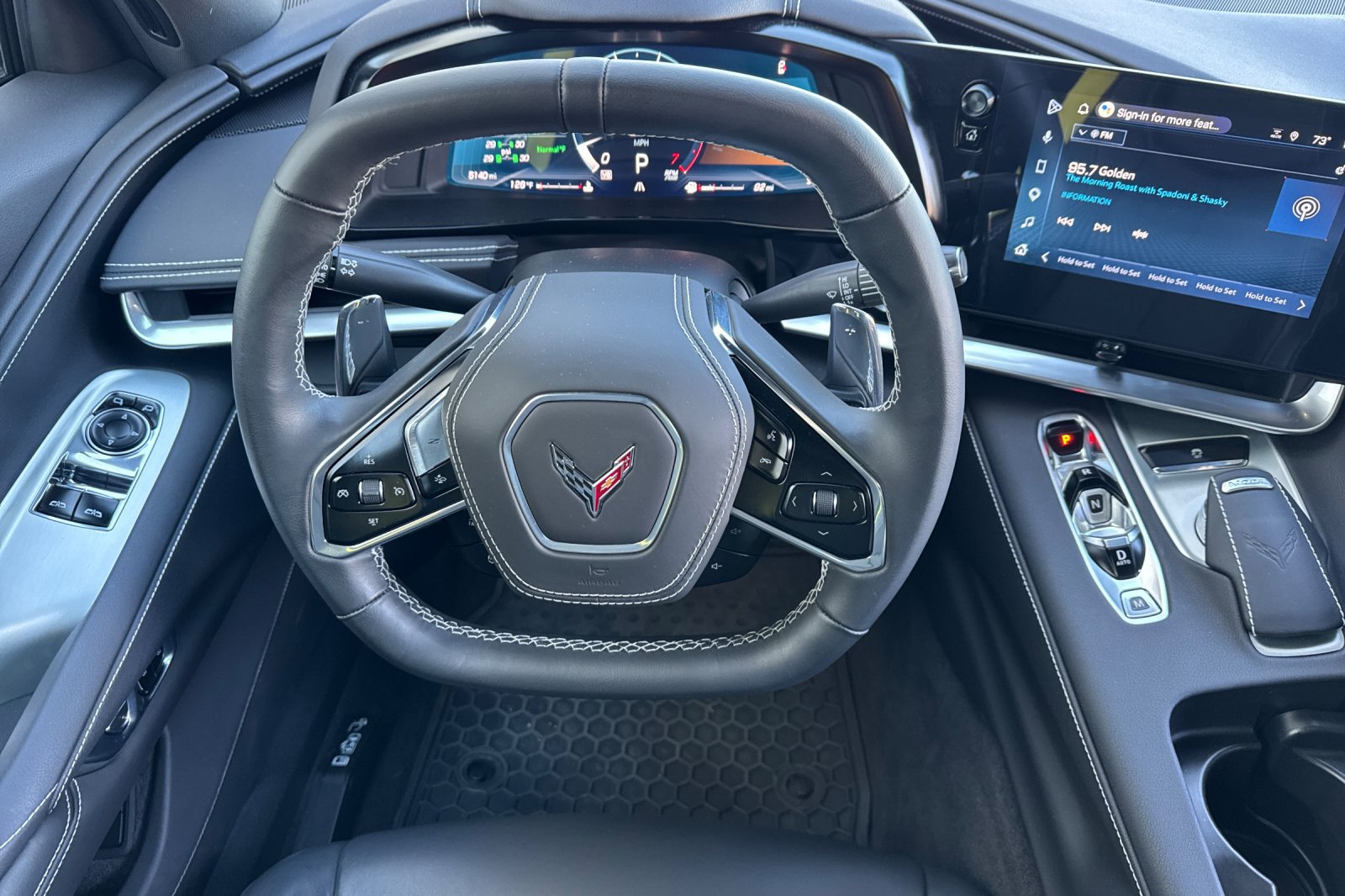 Used 2025 Chevrolet Corvette Stingray Coupe w/ 1LT RWD image 13