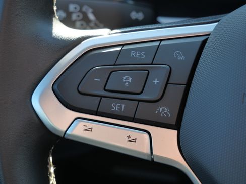 Certified 2023 Volkswagen Atlas SEL AWD/4WD image 33