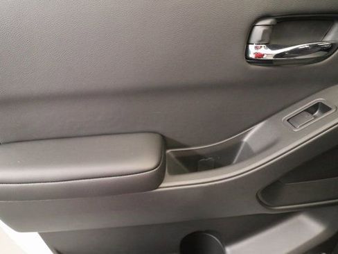 New 2025 Nissan Frontier SV w/ SV Convenience Package image 25