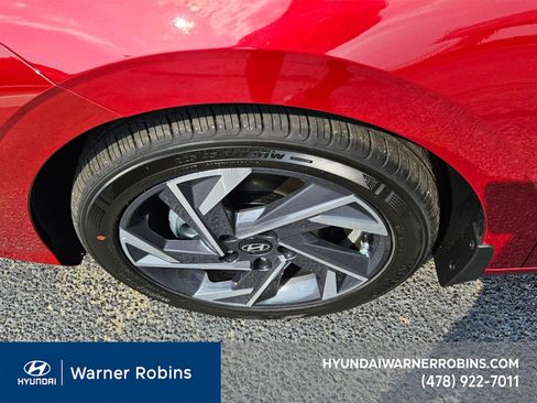 New 2025 Hyundai Elantra Sport image 15