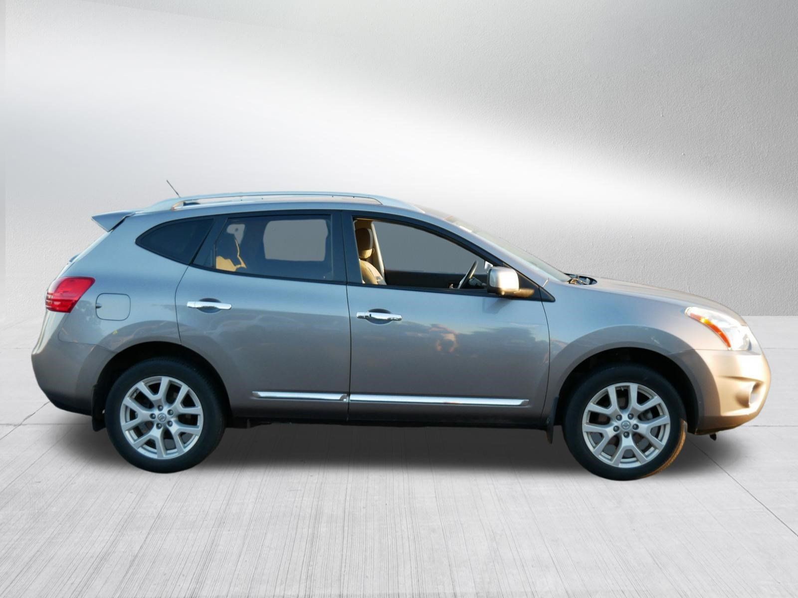 Used 2013 Nissan Rogue SL AWD/4WD image 7
