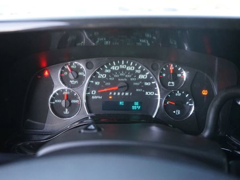 Used 2016 Chevrolet Express 2500 Extended image 25