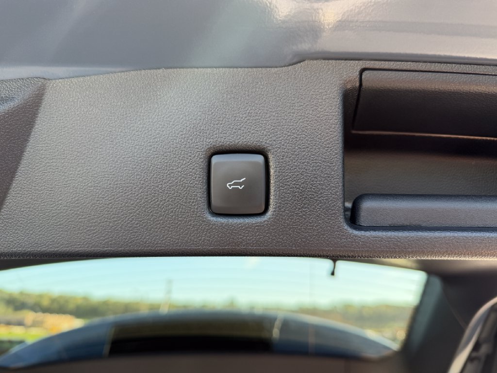 Used 2024 Ford Escape Active w/ Tech Pack #1 AWD/4WD image 13