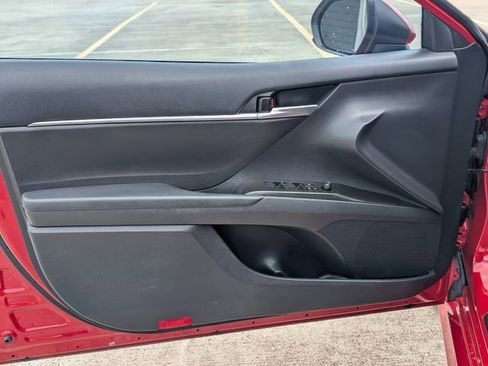 Used 2024 Toyota Camry LE image 10