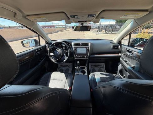Used 2019 Subaru Outback 3.6R Limited AWD/4WD image 12