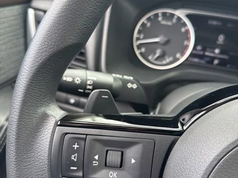 Certified 2023 Nissan Rogue SV AWD/4WD image 28