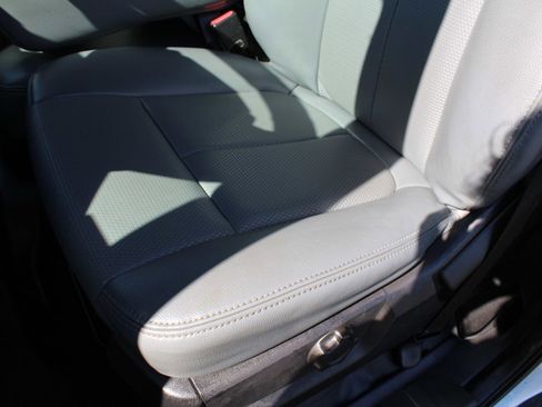 Used 2013 Ford F250 XL w/ PWR Equipment Group image 18