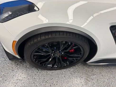 Used 2019 Chevrolet Corvette Z06 RWD image 34