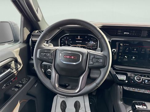 Used 2025 GMC Sierra 1500 AT4 w/ AT4 Premium Package image 13