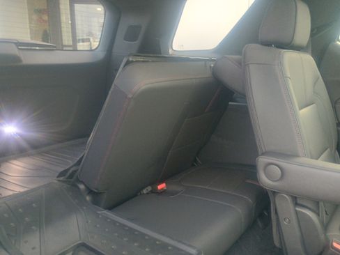 Used 2023 Chevrolet Traverse RS w/ LPO, Floor Liner Package image 15