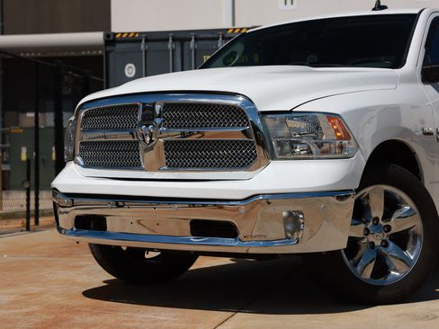 Used 2018 RAM 1500 Big Horn AWD/4WD image 31