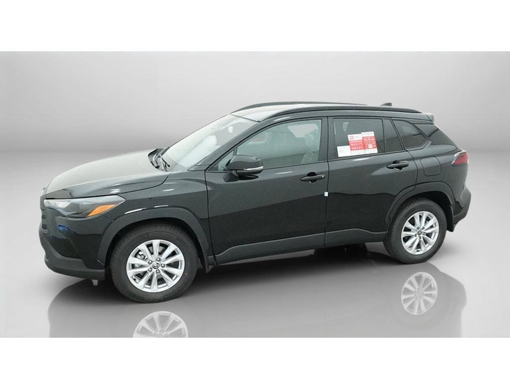 New 2026 Toyota Corolla Cross LE FWD image 2