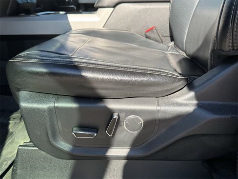 Used 2017 Ford F250 Lariat w/ Lariat Ultimate Package image 13