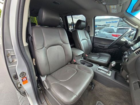 Used 2009 Nissan Xterra SE AWD/4WD image 7