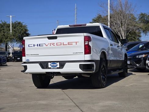 Used 2022 Chevrolet Silverado 1500 Custom image 8