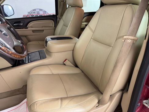 Used 2012 GMC Yukon Denali image 33
